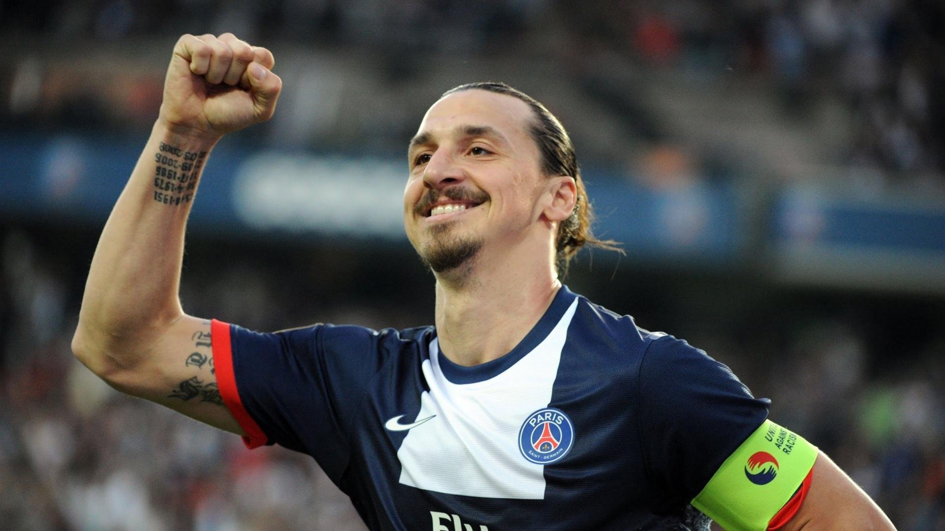 开云体育视频直播-_雪地摩托极限赛：冰天雪地中的速度狂欢_，雪地摩托好玩吗